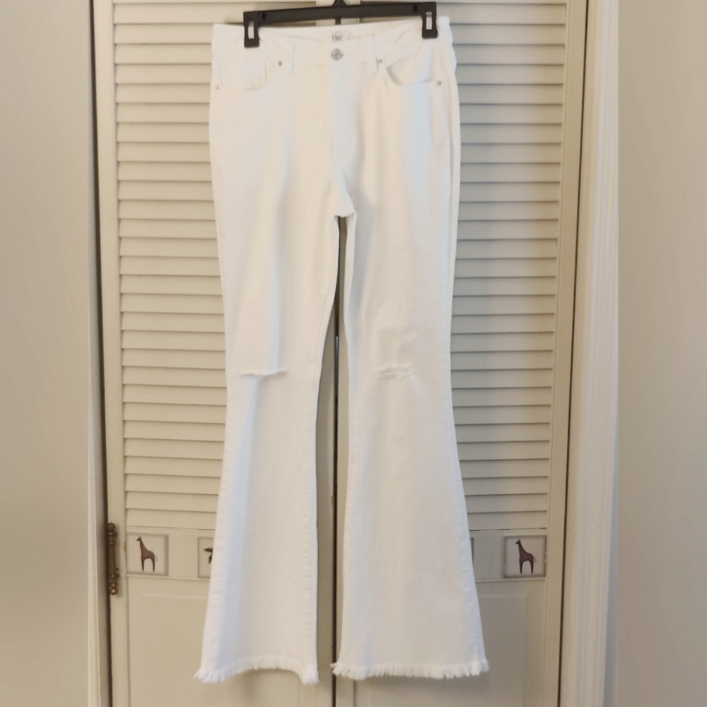 YMI White Flared Women's Jeans - Picture 1 of 4